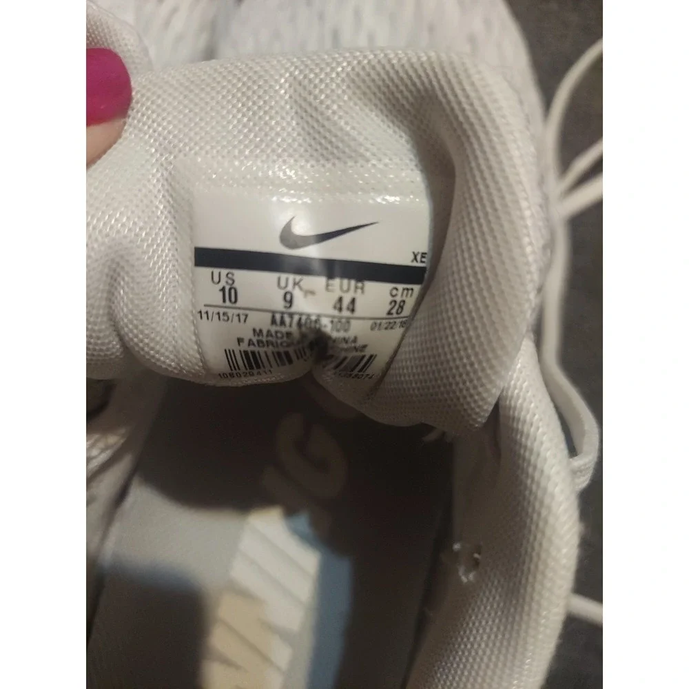 Nike  Zoom Winflo 5 String Running Sneaker White sz 10 Tennis Shoe Walking - Picture 12 of 12
